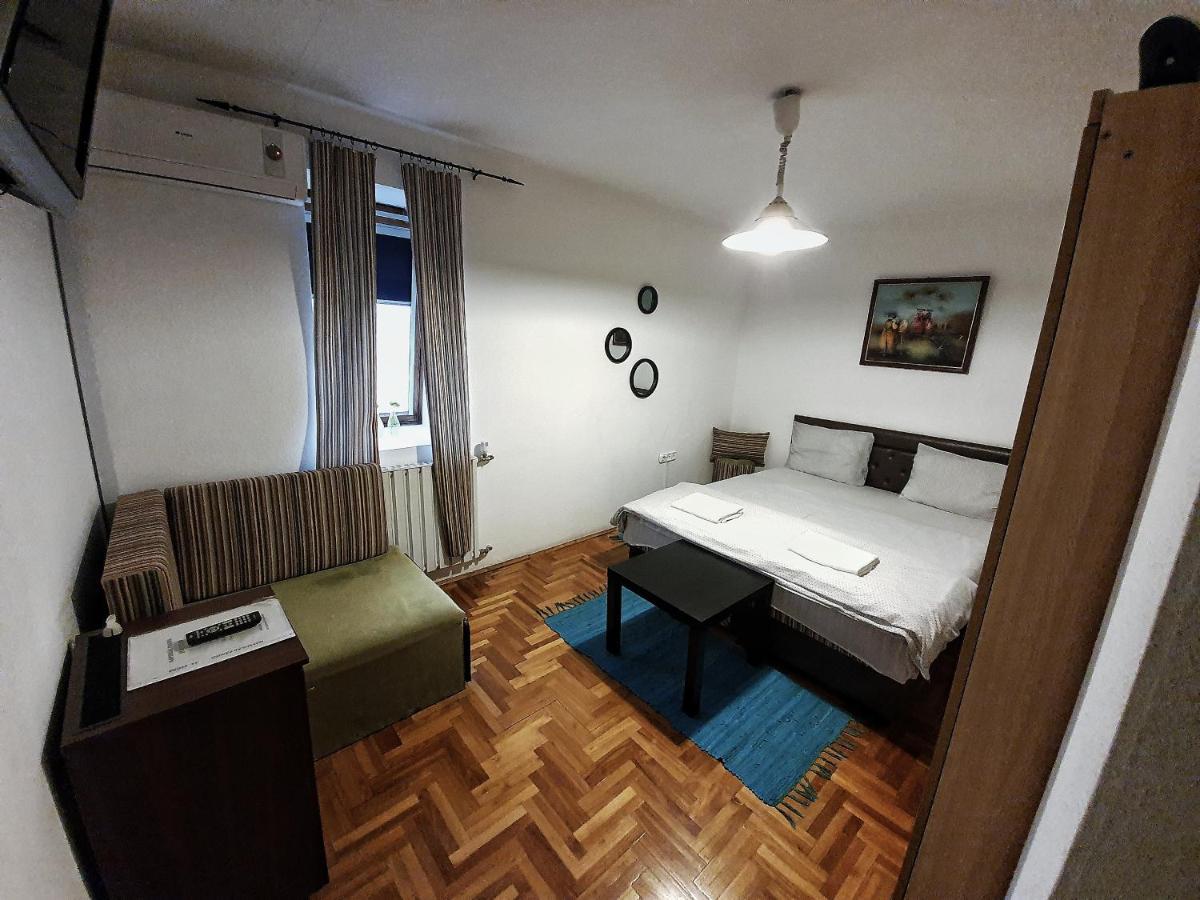 Bed & Breakfast Napsugár Panzió 2*
